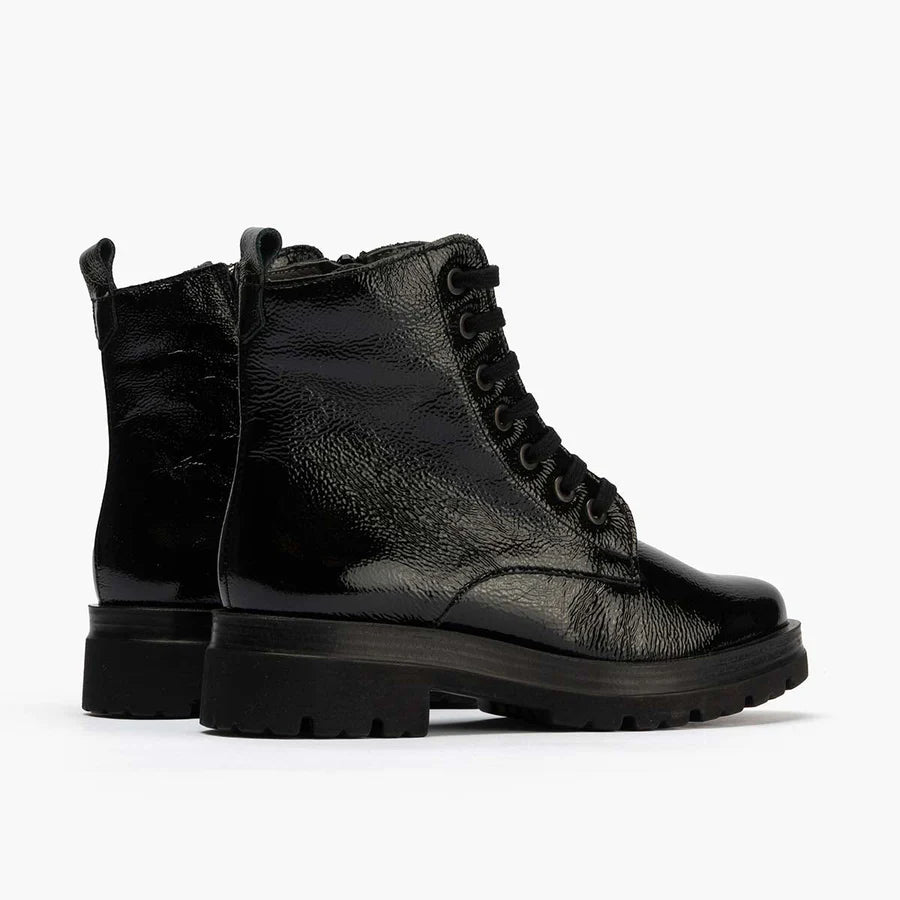 Bota Militar en Charol Negro Pitillos